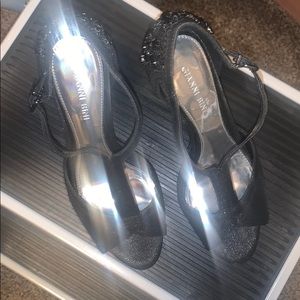Gianni black heels